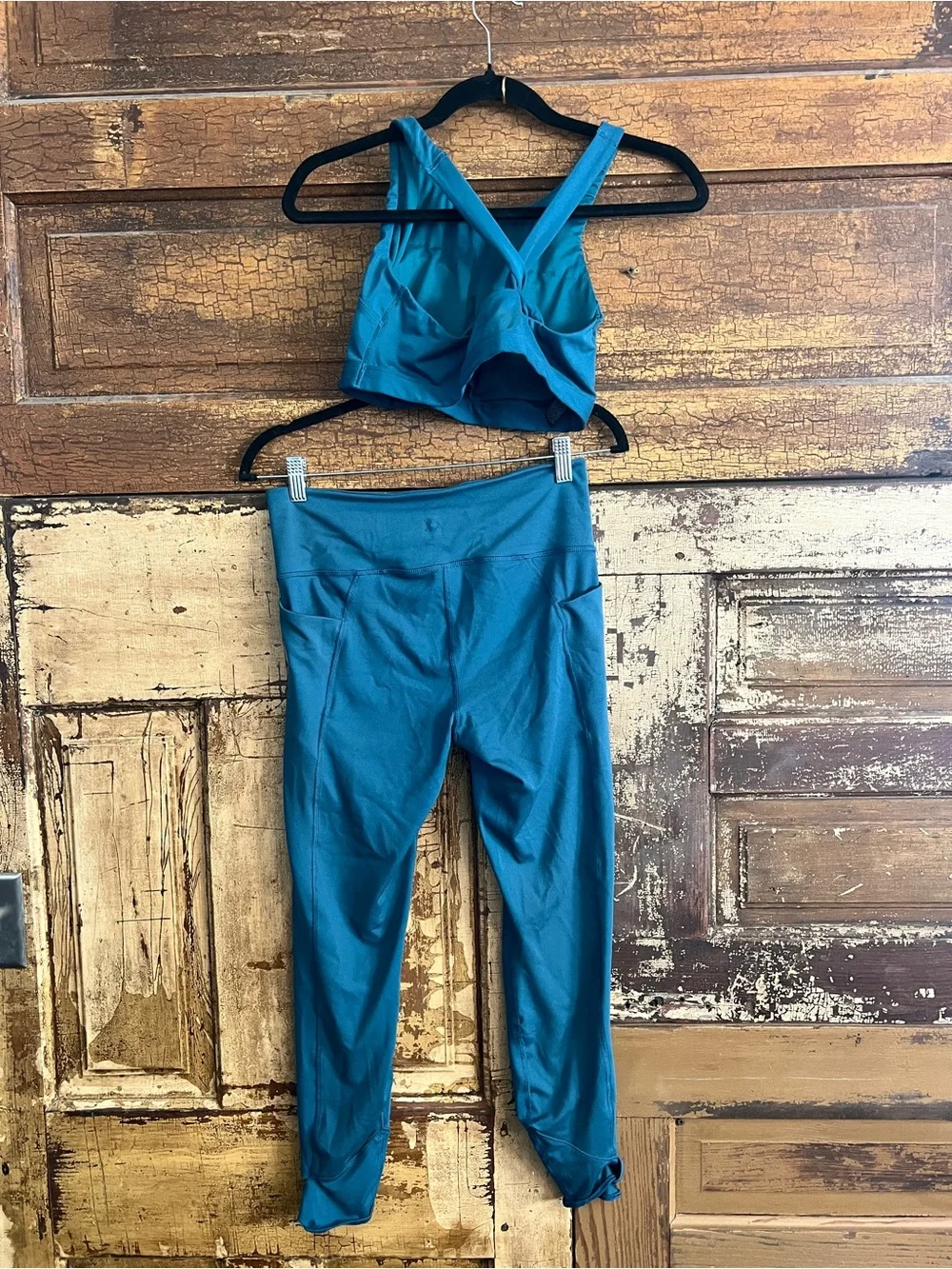 JoyLab sleek flattering